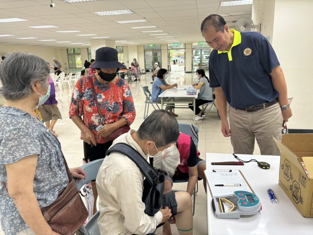 高雄市榮服處與高雄榮總攜手合作-　辦理社區健康講座暨免費癌症篩檢