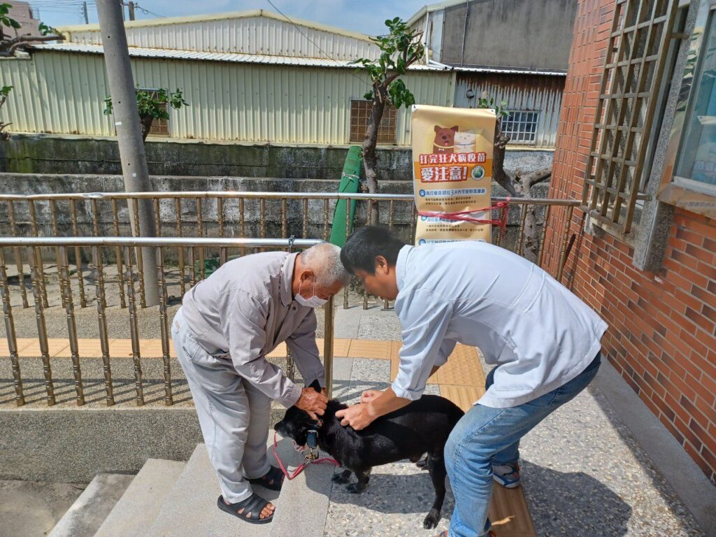 愛毛孩快來施打狂犬病疫苗！　中市巡迴注射活動7/2起開跑