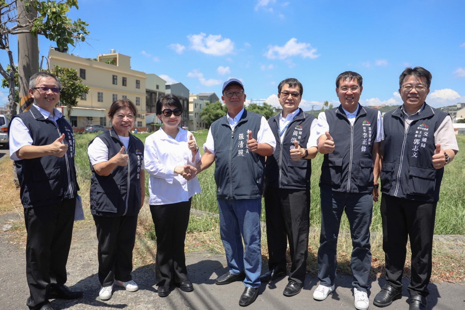 清水地所遷建它處、原址闢綠地及停車場　盧市長偕張議長會勘允速推