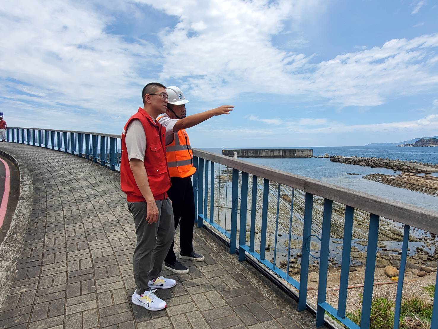 基隆台2線潮境公園段邊坡修復　市長現場勘查籲用路人注意慢行