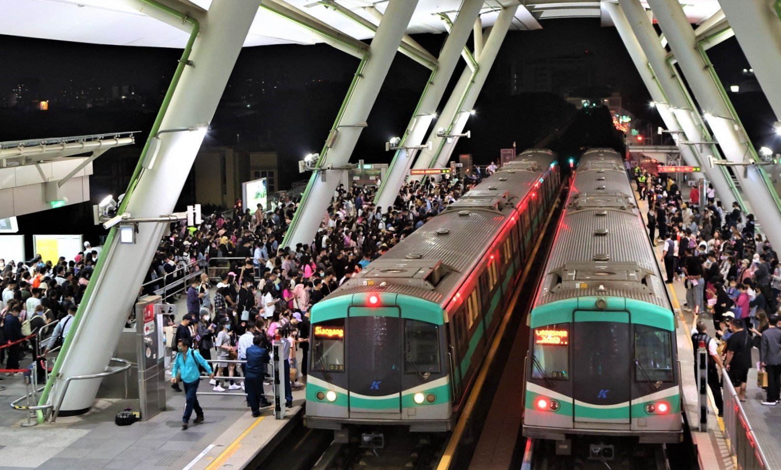 「火星人-布魯諾」演唱會期間　高雄捷運備加班車疏運