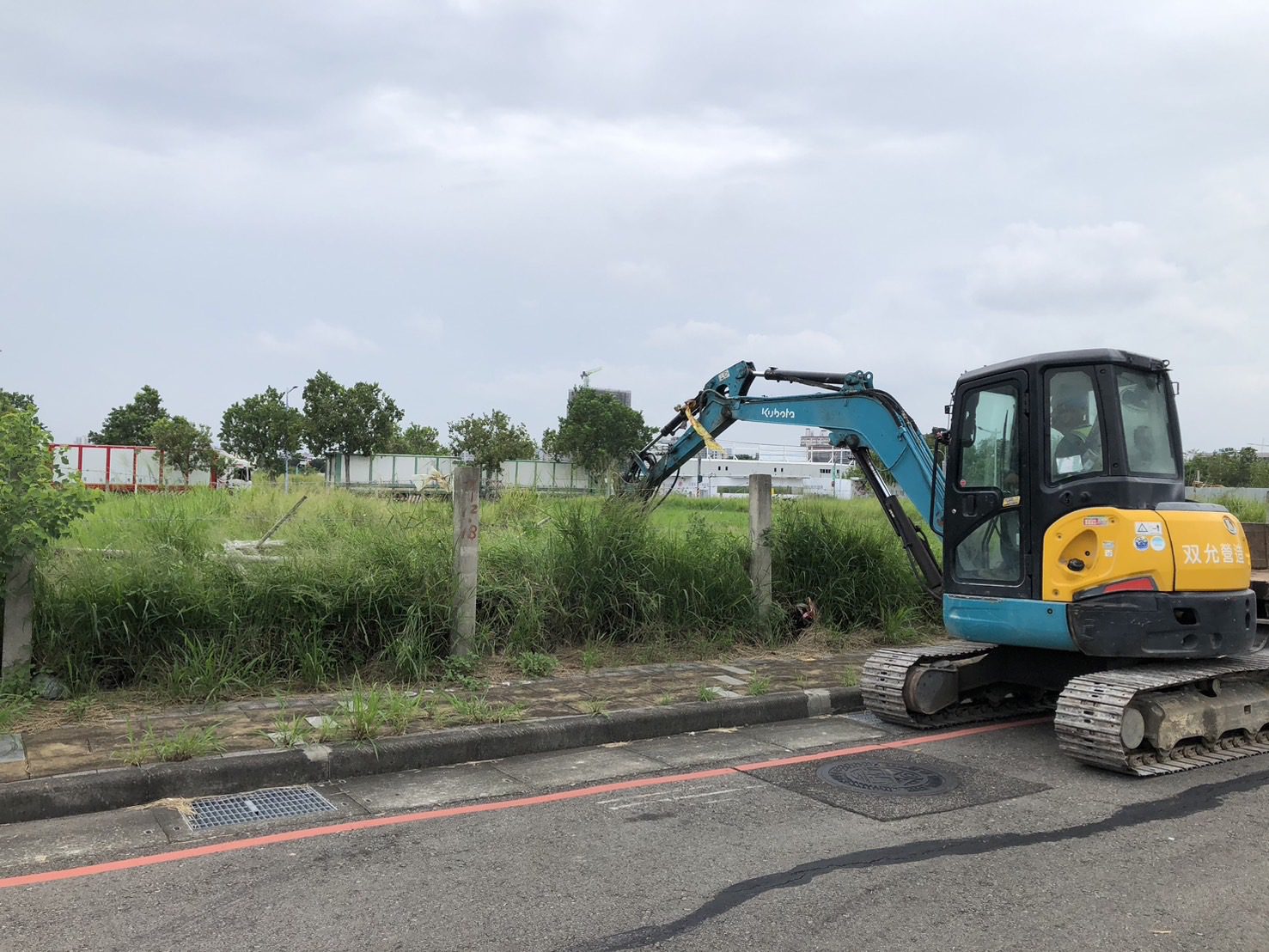 山陀兒颱風來勢洶洶　中市府加強拆除危險竹架廣告物