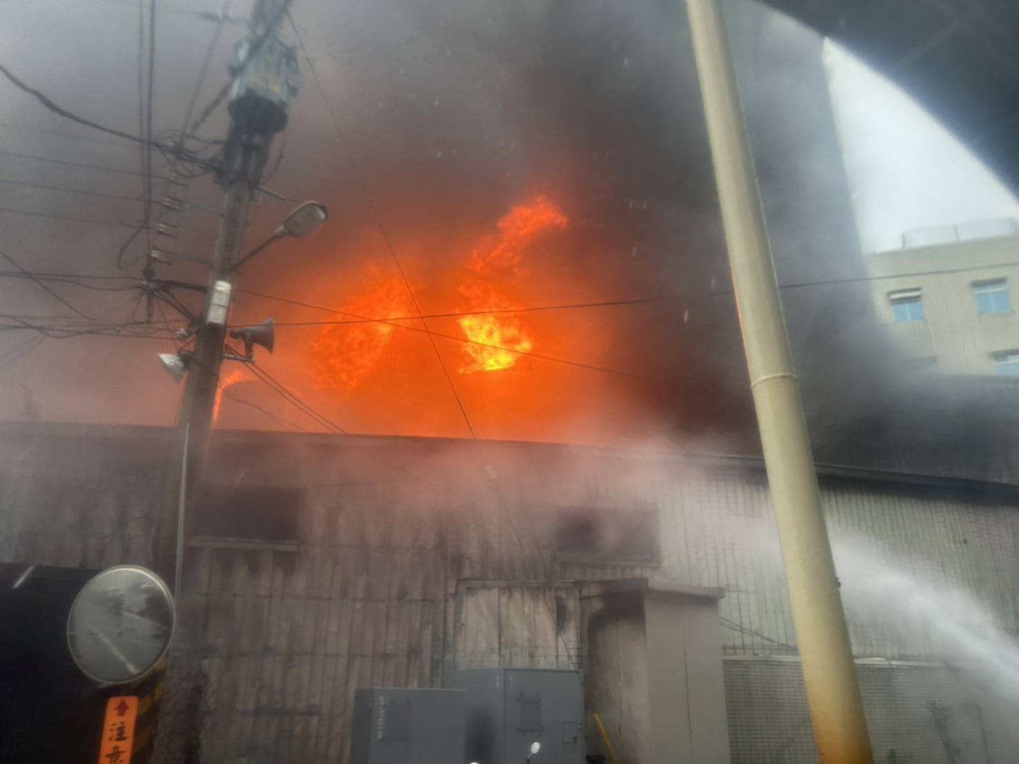 屏東安泰醫院颱風天驚傳火警　奪9命