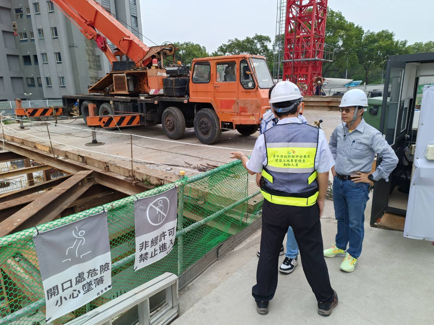 康芮颱風來襲 　中市都發局今起啟動高樓層施工架工地專案稽查