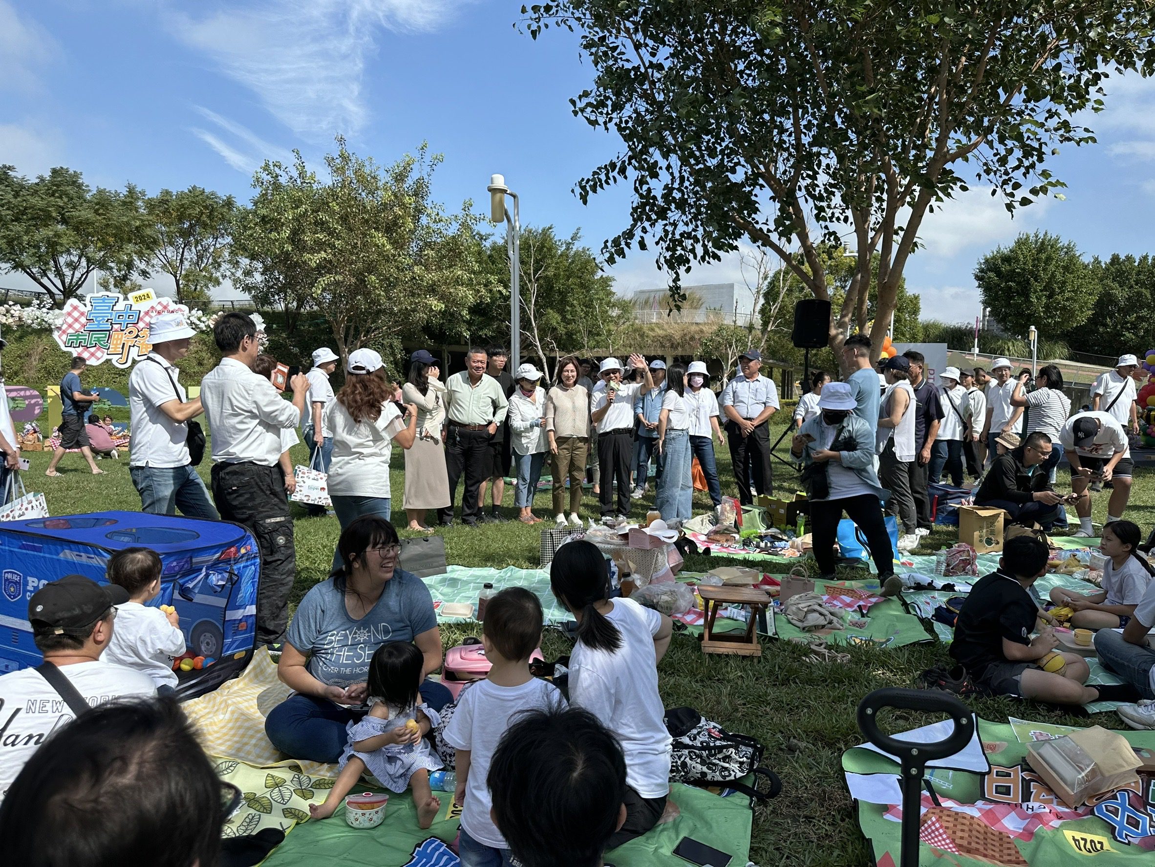 「釋fun多巴胺」！-　台中市民野餐日主場地「中央公園」盛況同歡