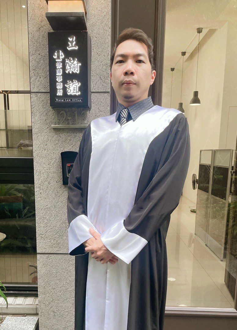 雇主若違法解僱員工，法院可能會裁定雇主需「繼續支薪直到員工合法復職」