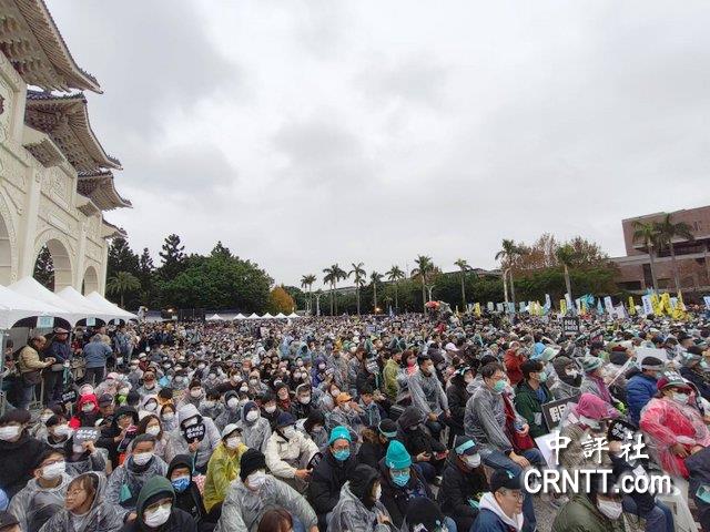 111釘孤枝　民眾黨宣布15萬人與會　挺身對抗綠威權　柯文哲影片讓小草哽咽落淚