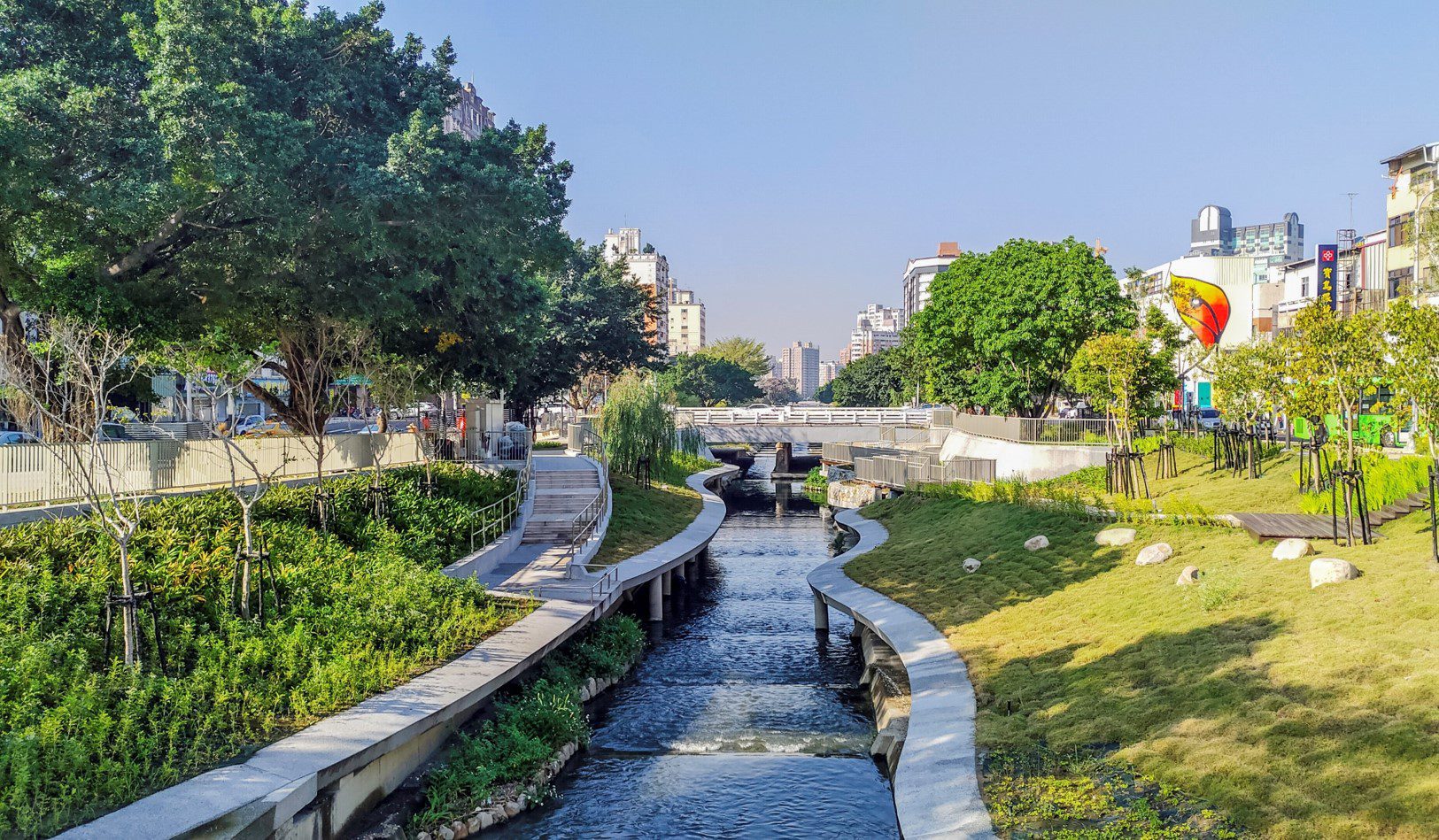 春節假期守護河川不打烊-　中市水利局打造葫蘆墩圳燈展迎新春