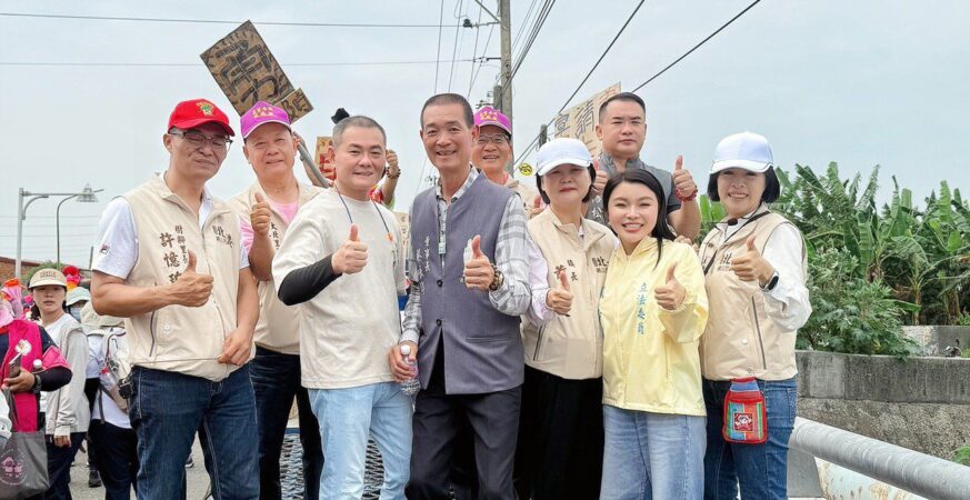「粉紅超跑」36小時飆速抵北港　丁學忠接駕祈願國泰民安