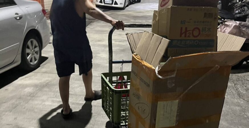 拾荒三兄弟病故陷愁雲　殯葬善人陳紀孝無償助後事