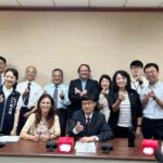 謝國樑加碼支持護理人員　基隆護師節頒獎表揚76位白衣天使