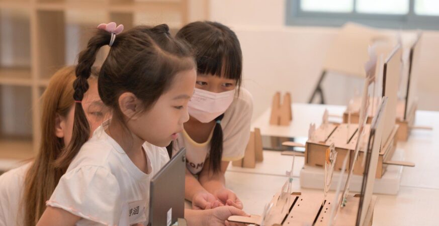 嘉義市啟動phah影視計畫　學童逐格動畫工作坊展現創作能量