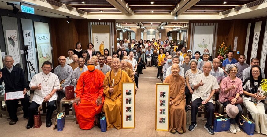 中壢圓光禪寺文教公益課程成果暨佛學院書畫聯展茶會   融合茶禪與花藝
