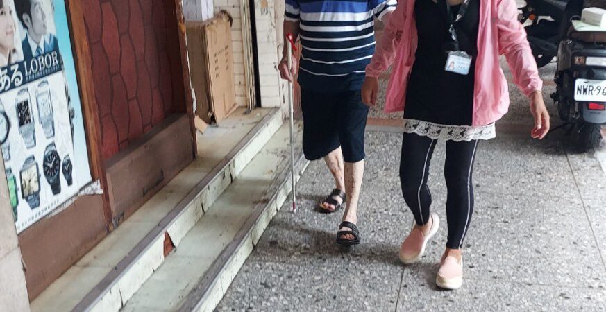 中市勞工局培訓15名視力協助生力軍　即刻為視障就業者服務