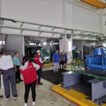家樂福插旗屏東潮州 　鄰近光春國中小與潮州高中、車站商圈 　屏東潮州光春店 　全新複合式概念享熱食即點代做 　現煮咖啡