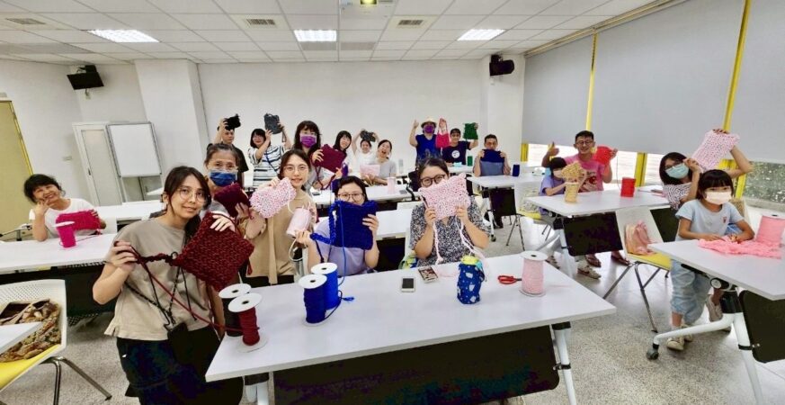 行動落實環保減塑！　中市動保處辦手作毛孩提袋課程推永續