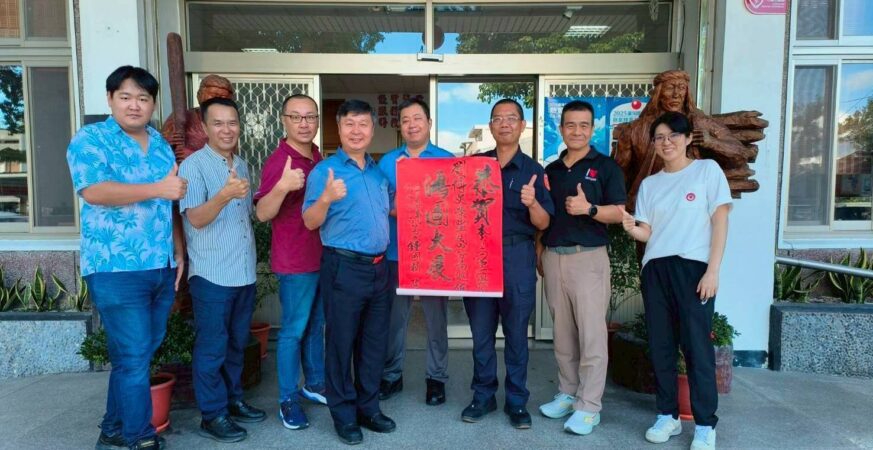 臺東縣警局關山分局劉博文、陳金雄榮陞巡佐 分局長親頒紅榜典禮溫馨隆重