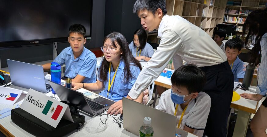 一場模擬聯合國會議　讓國高中學子與世界對話