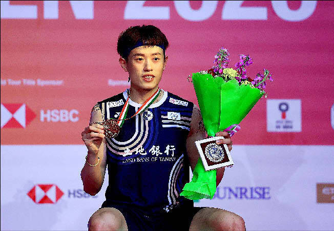 《台北時報》林俊義包攬這十二個月首個冠軍