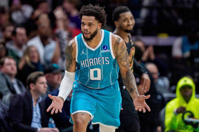 NBA》勇士、湖人多隊有興趣黃蜂小喬獨家首發交易謠言 NBA》勇士、湖人多隊有興趣黃蜂小喬獨家首發交易謠言