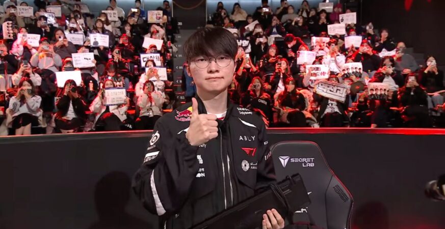 T1驚天逆轉KT，Faker語音曝光恐怖大局觀：等遠古龍就好