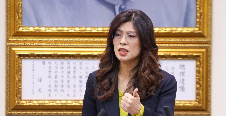 國共論壇將登場鄭麗文拋掌定位「不一定在美中選邊」：美國是恩人、大陸是親人