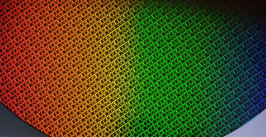 傳Intel Nova Lake bLLC版晶圓面積比標準版大了36%