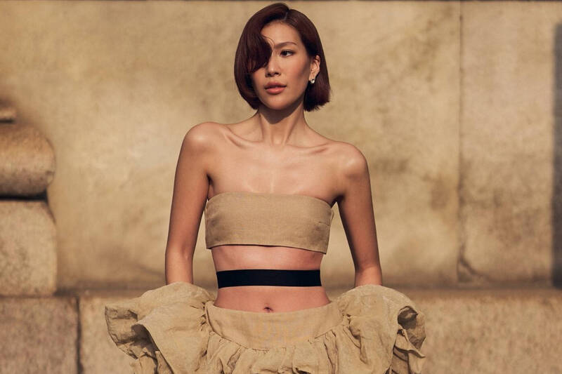 除夕前突取消秀票 莫莉米蘭街頭氣場全開 除夕前突取消秀票 莫莉米蘭街頭氣場全開