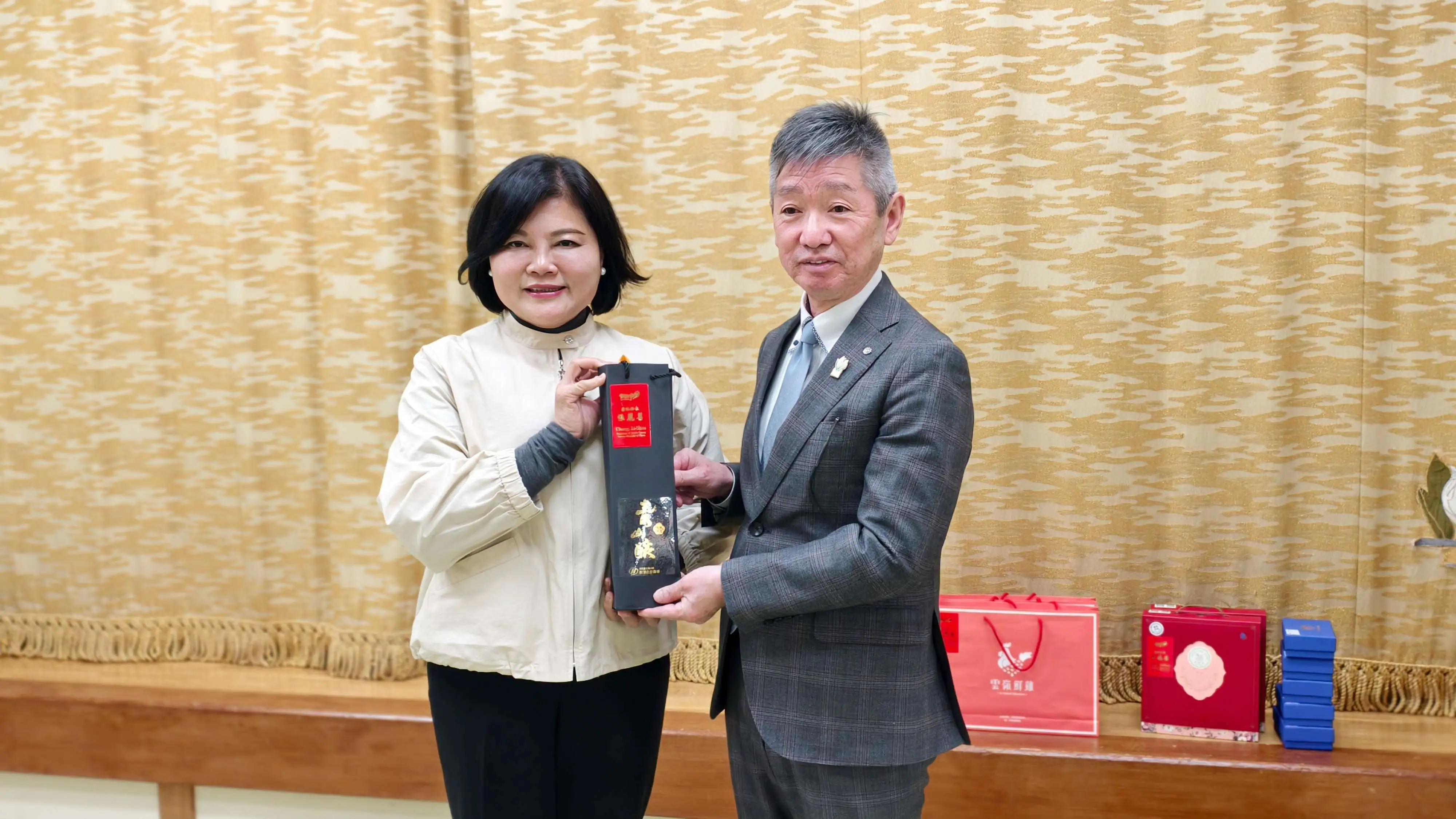 張麗善縣長率團赴日交流-參議員清水真人、縣議員星野寬熱情接待