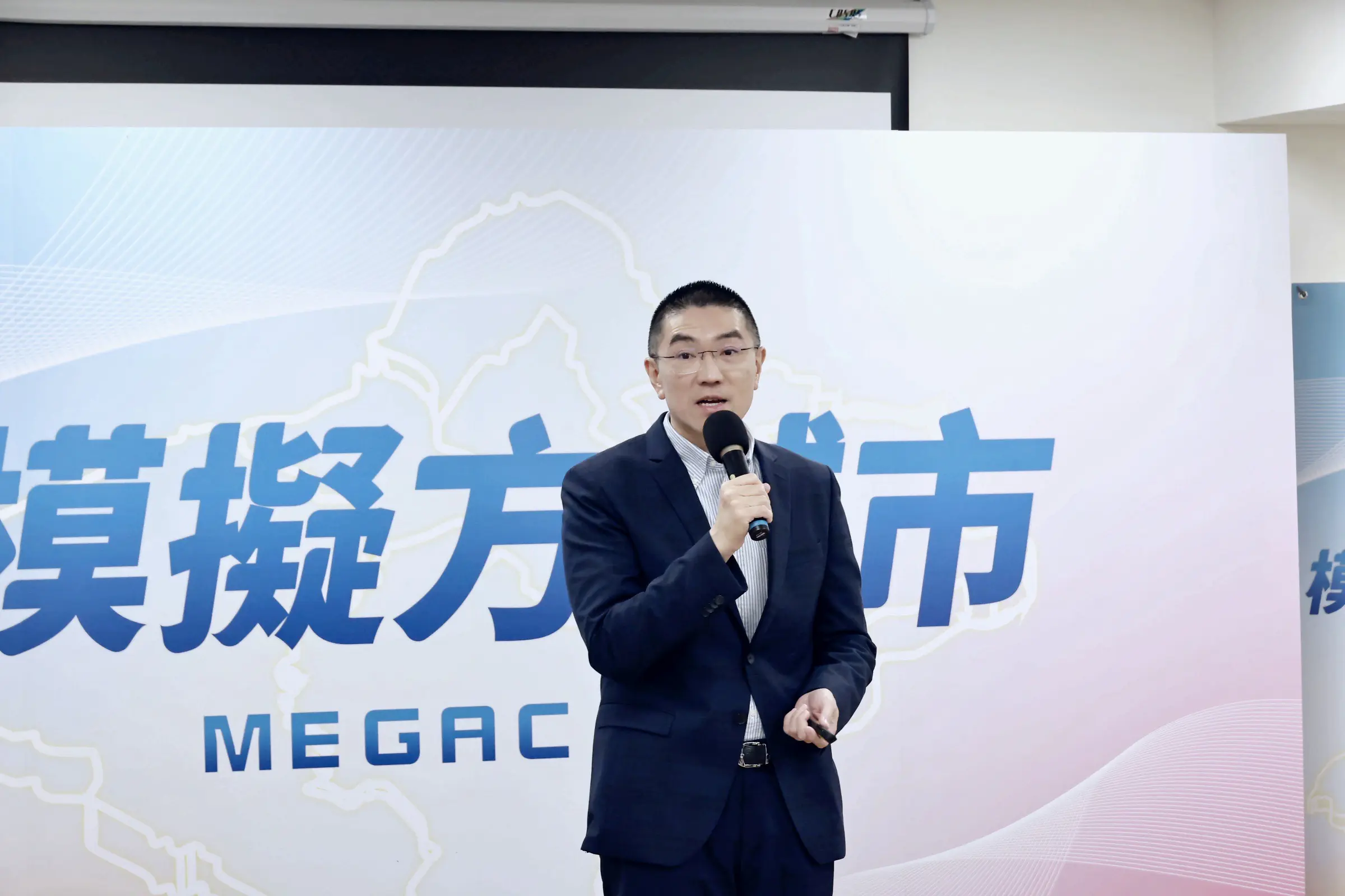 青年對話城市治理 謝國樑分享基隆經驗展望2026