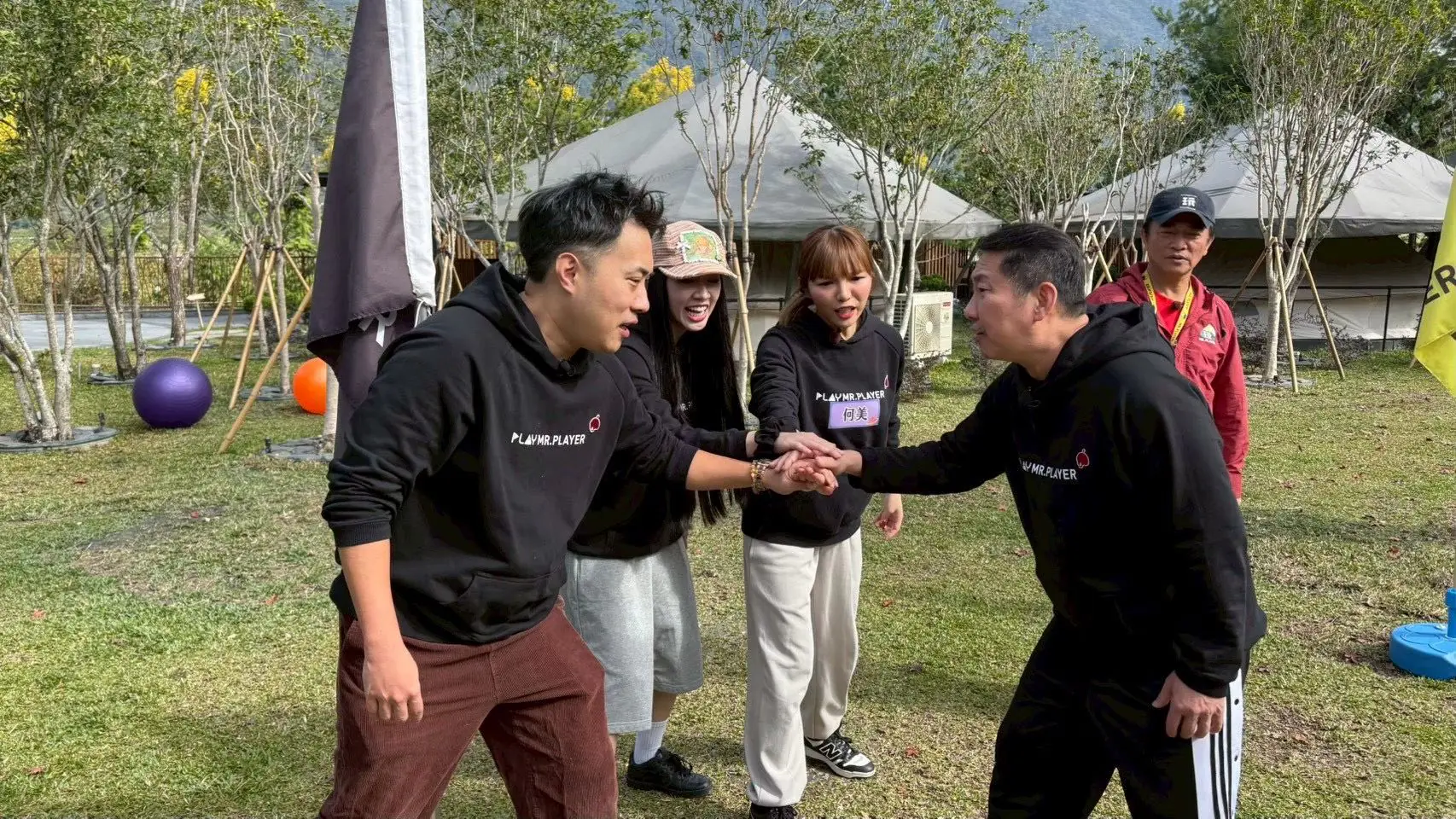 金鐘視帝對決最佳男配-馬力歐開酸屈中恆「沒那麼聰明」火藥味滿點