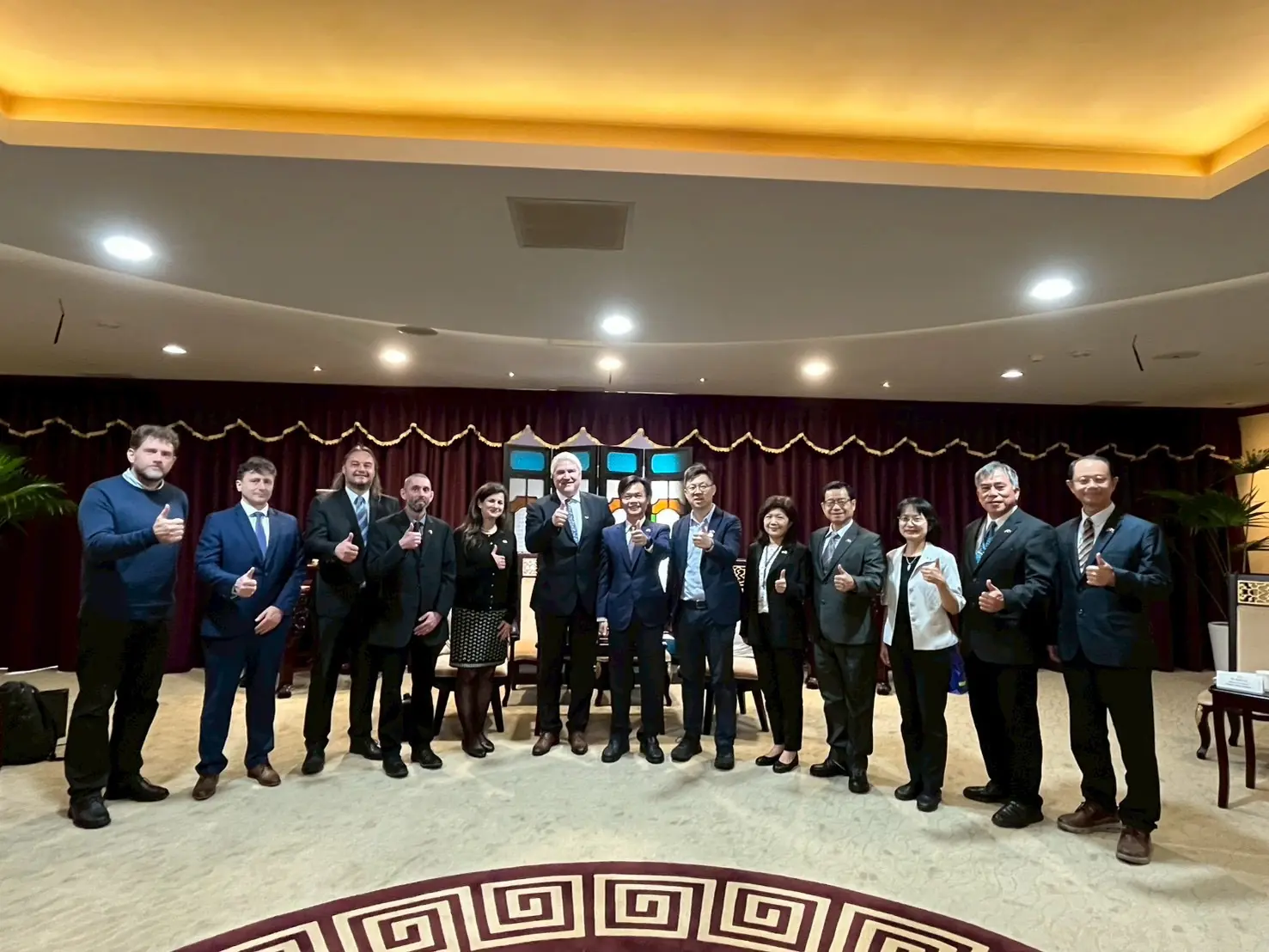 捷克維索基納省副省長拜會中市府　林副秘書長：深化智慧城市與醫療文化交流