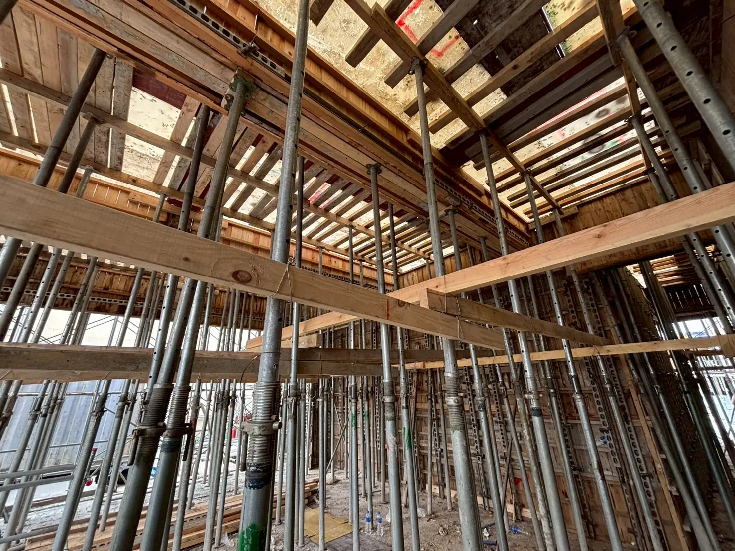 中市勞檢處特邀專家舉辦「施工架及模板支撐安全設計」專業講座　從設計源頭守護工地安全